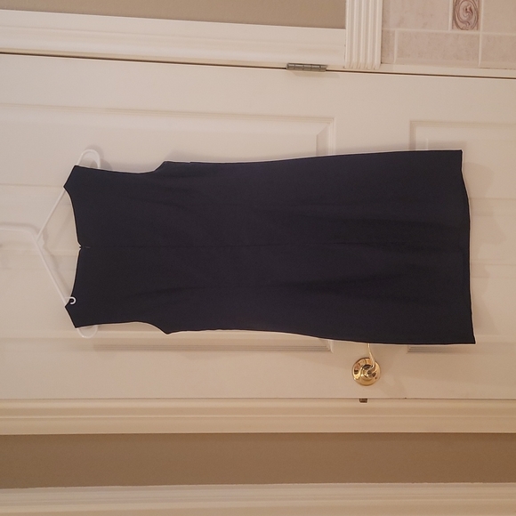 Molly Malloy Black Sleevless Zip Dress - Picture 3 of 3